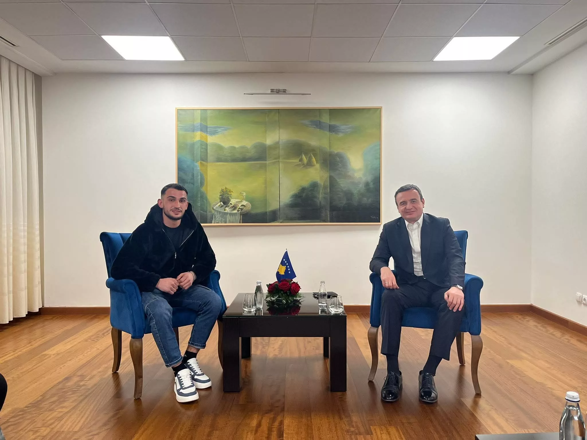 Kryeministri Kurti nderon heroin kosovar që shpëtoi banorët në Itali