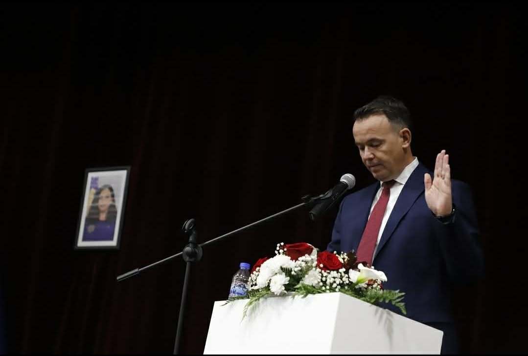 Faton Peci merr detyrën si kryetar i ri i Mitrovicës