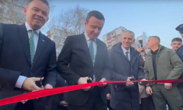 Ura e re për këmbësorë mbi Ibër hapet me prani të Kurtit