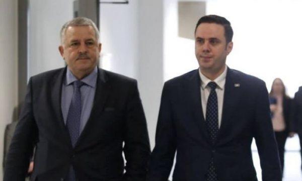 Veliu reagon ndaj Abdixhikut për përjashtimin nga lista