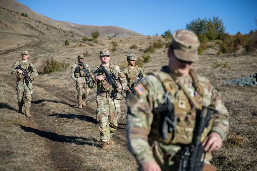 Forcat Amerikane të KFOR-it Mbështesin Sigurinë në Rajon