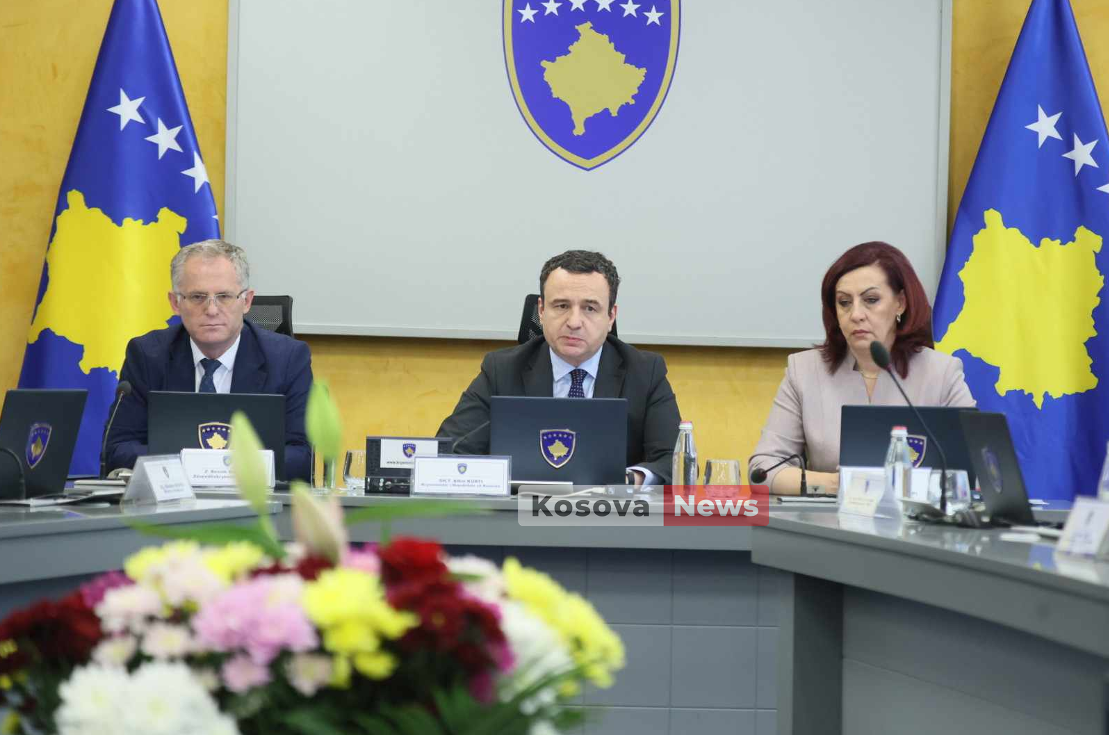 Kurti shpreson që opozita të lehtësojë situatën në Kosovë