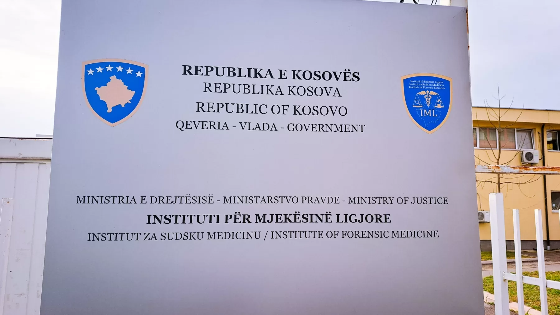 Eshtra të mundshme të zhdukurish zbulohen në vendin e UNMIK-ut