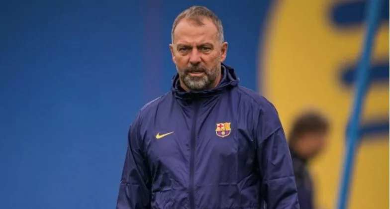 Hansi Flick shtyn bisedimet për kontratën me Barcelonën