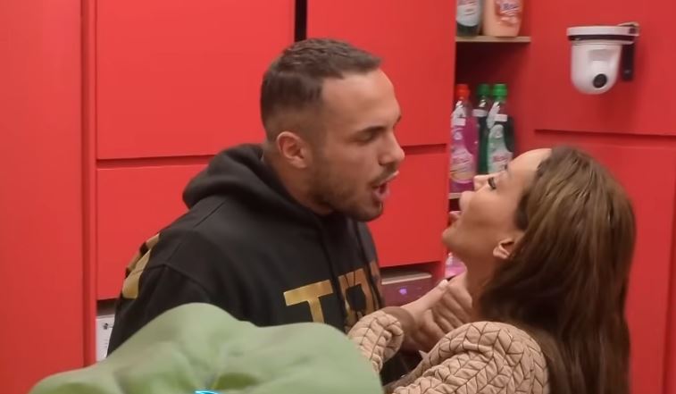 Përplasje mes Edi dhe Fjolla, banorët ndërhyjnë për paqe