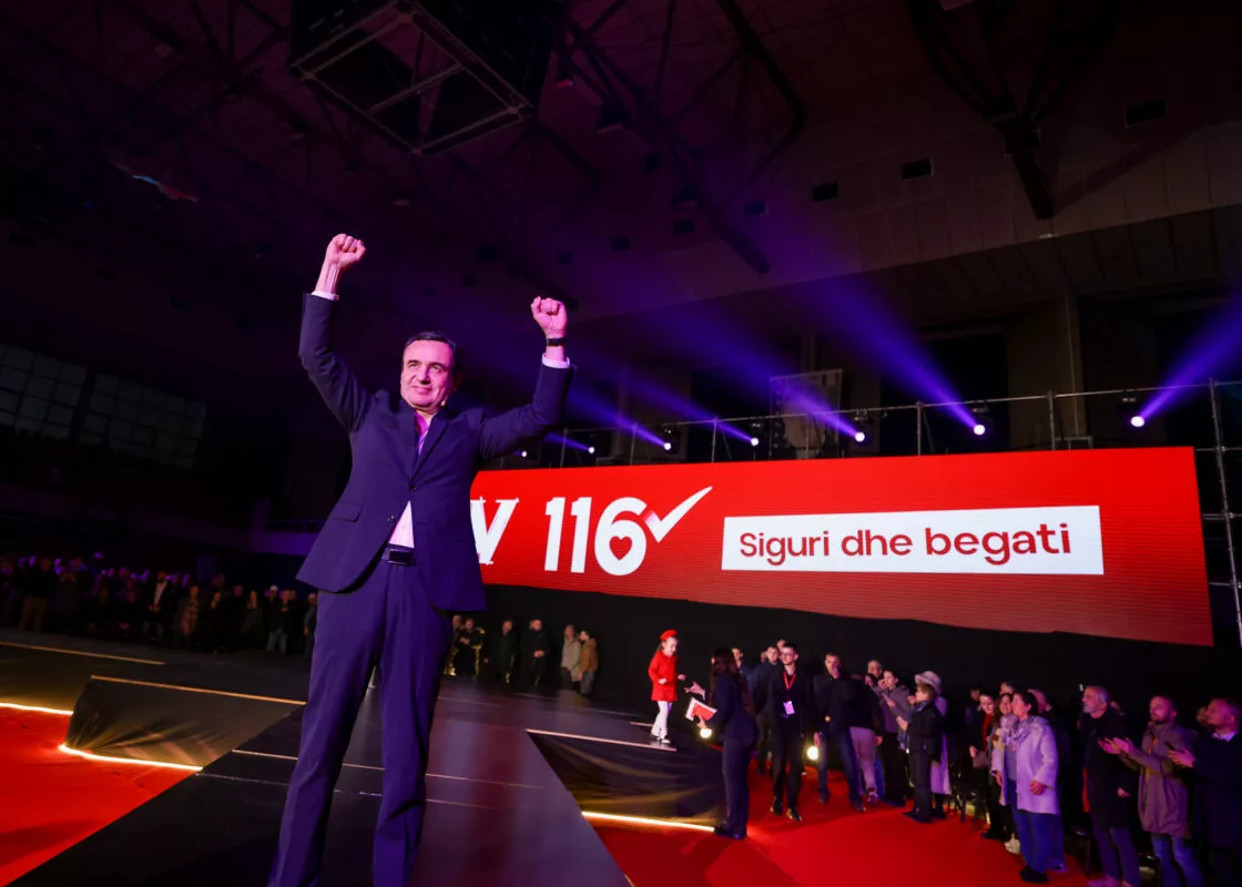 Lëvizja Vetëvendosje organizon tubim në Hajvali me Kurtin