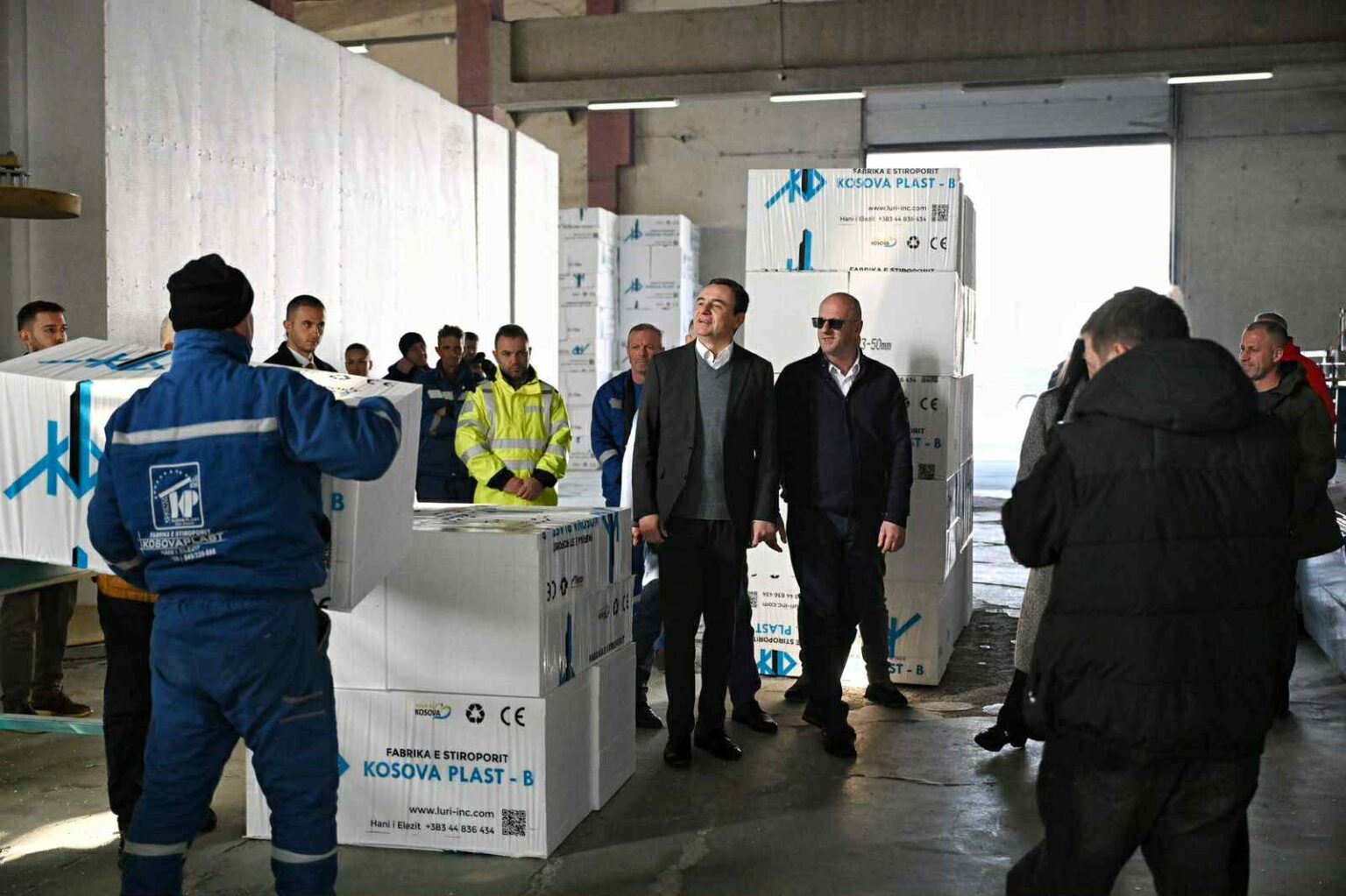 Kurti: Përkrahje e re për industrinë prodhuese në Kosovë