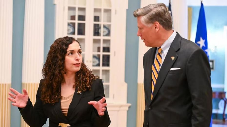 Presidentja e Kosovës takohet me zëvendëssekretarin amerikan