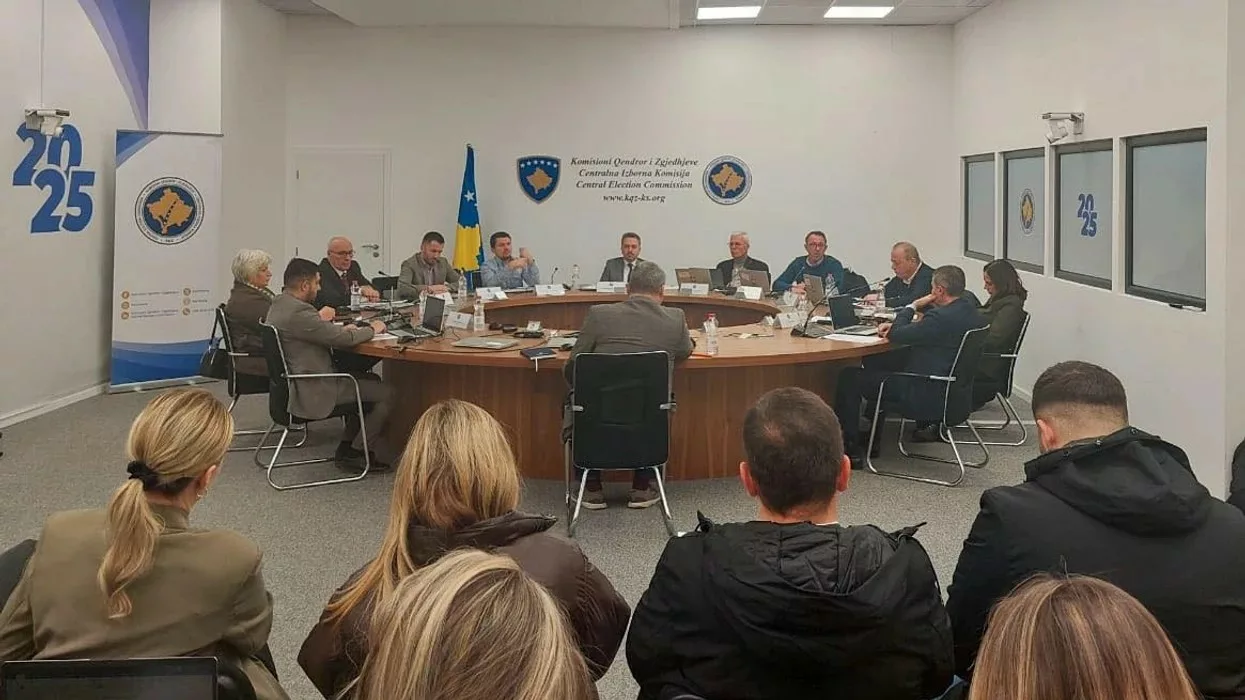 Transporti i Stafit të QNR-së Garantohet nga KQZ-ja