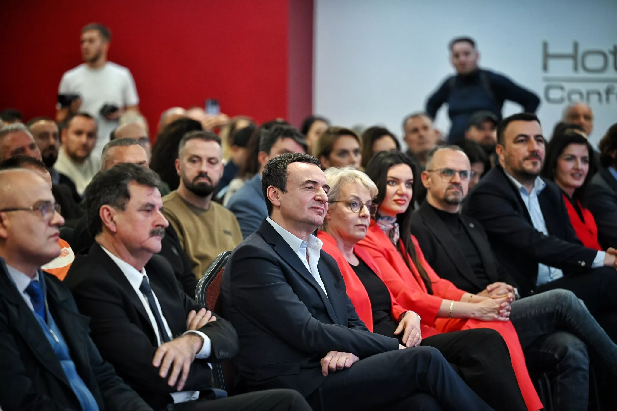 Kurti: Vazhdon bashkëqeverisja me Guxo për të mirën e vendit