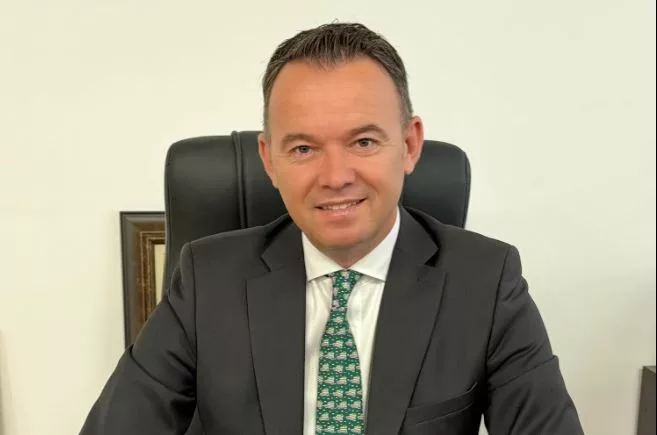 Peci kritikon analistët për mungesën e analizave mbi exit poll-e