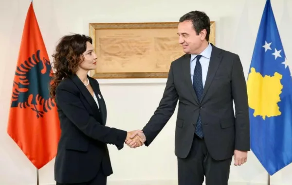 Spiropali përgëzon Kurtin: Bashkëpunim Shqipëri-Kosovë për BE