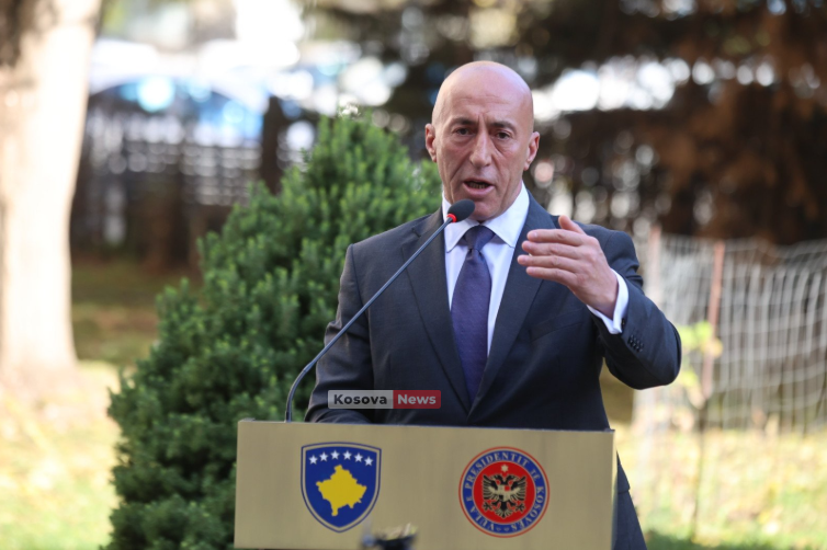 Haradinaj nderon veteranët për kontributin në lirinë e vendit
