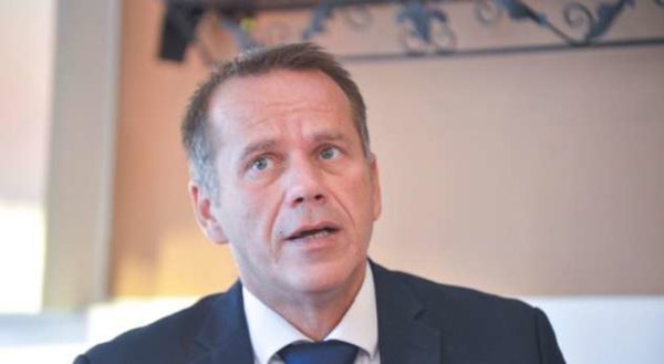 Arifi: Kurti ka fituar mbështetjen e partive opozitare