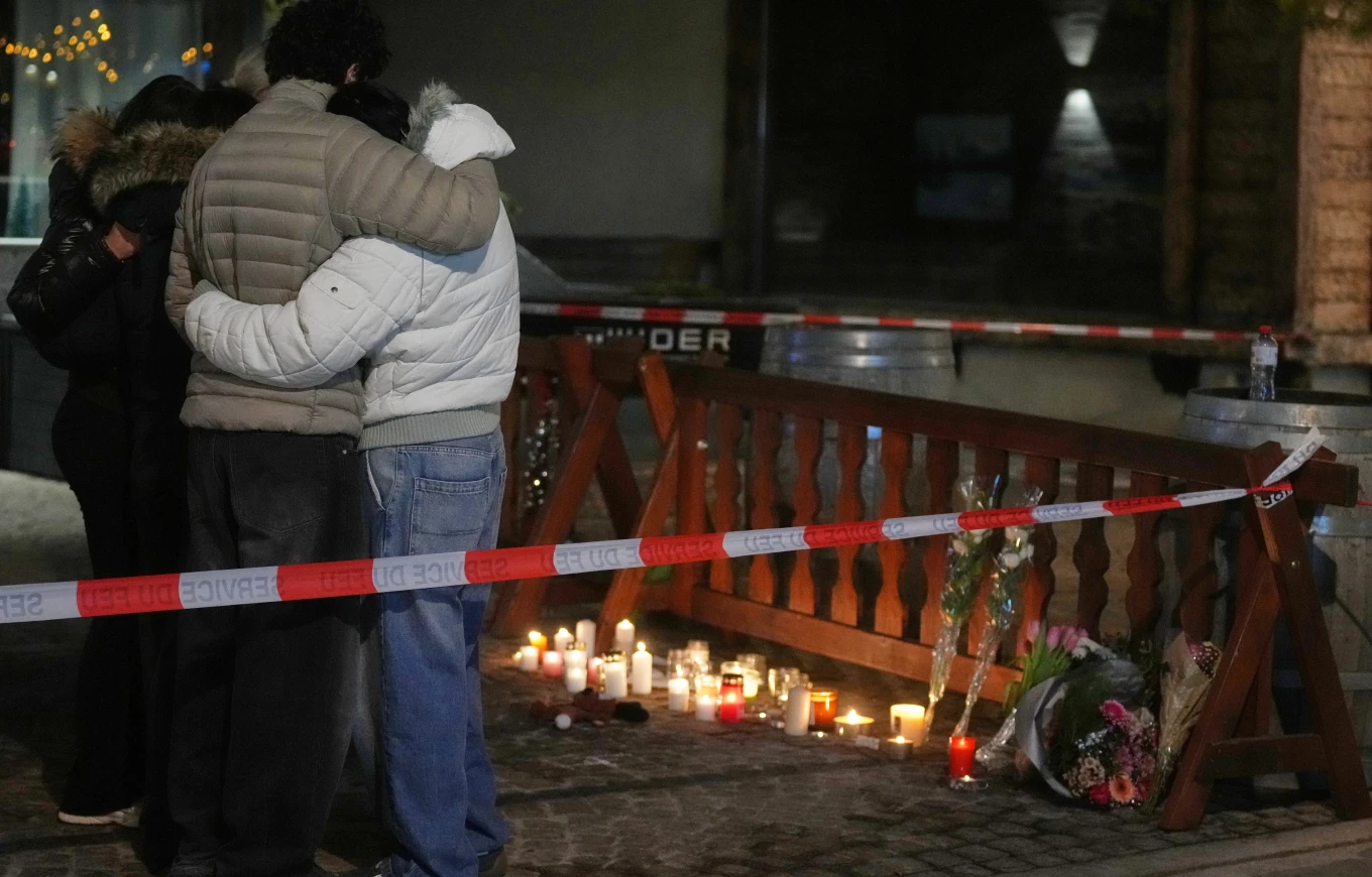 Kërkimet për viktimat e zjarrit në Zvicër vazhdojnë