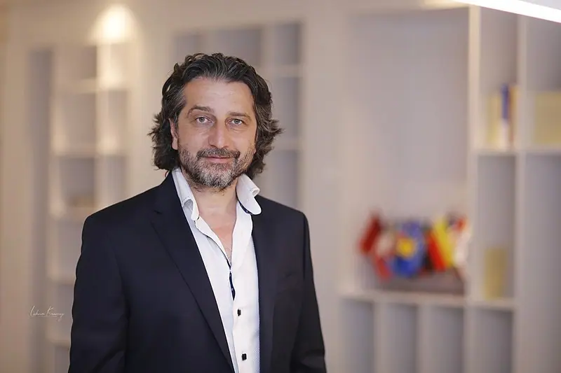 Rama njofton tarifë 1 euro për hyrjen me veturë në Prishtinë