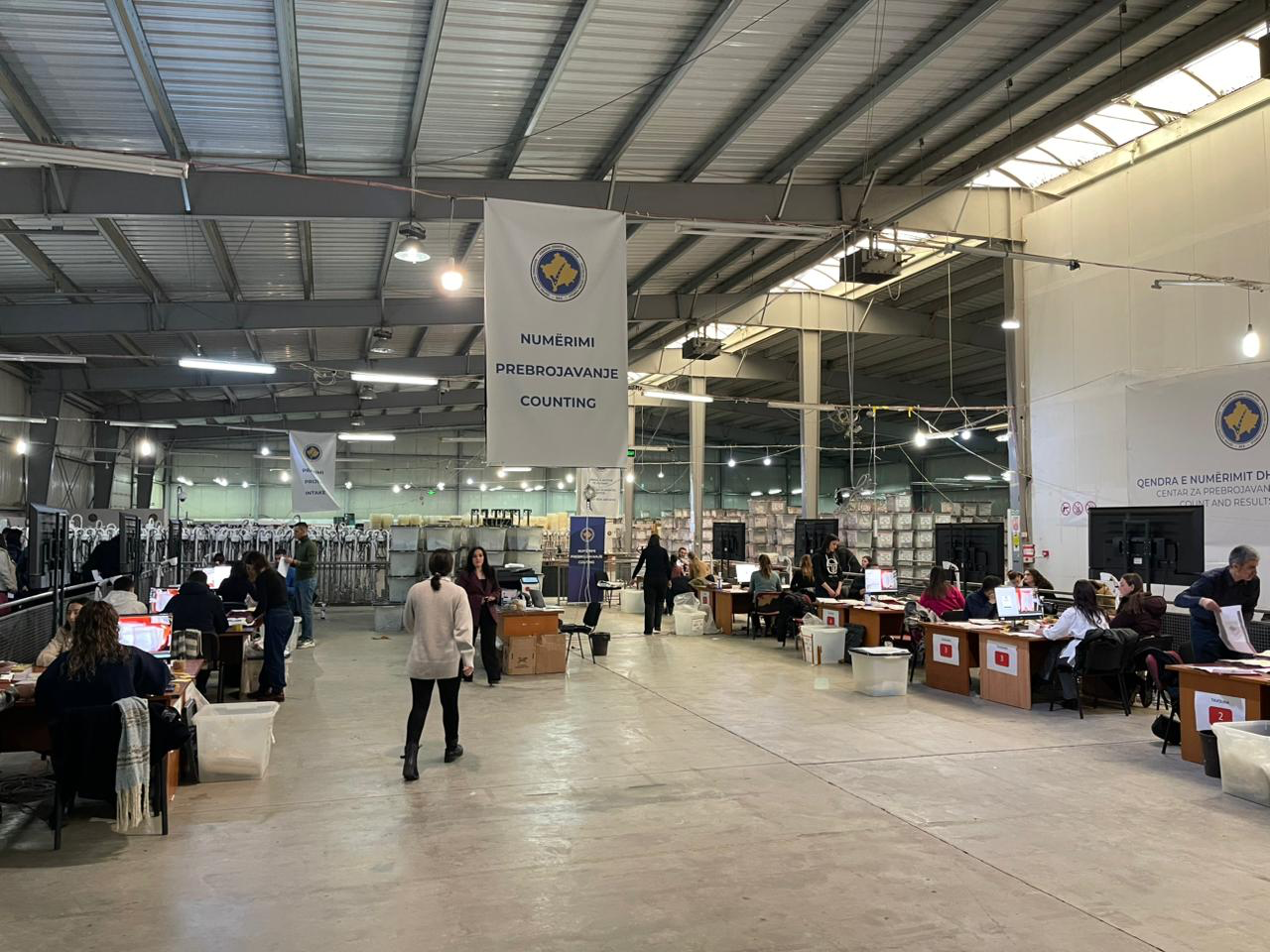 Numërohen mbi 45% e votave postare, zbulohen rezultatet