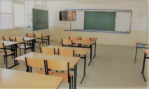 Procesi mësimor në Kosovë shtyhet për shkak të reshjeve të shiut