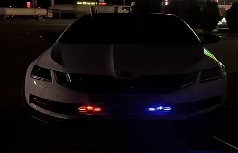 Drita rotative në makinë, pezullim tre mujor i patentës