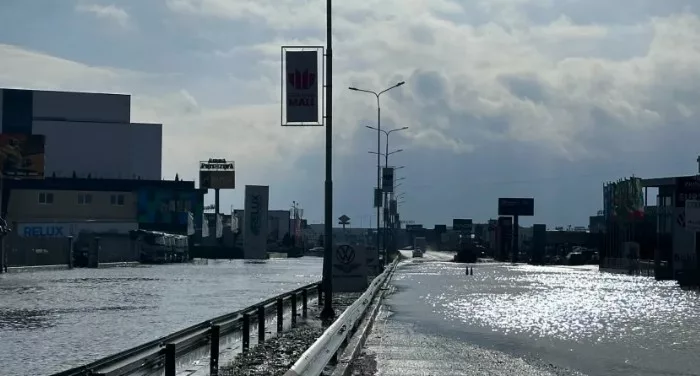 Rruga Prishtinë-Ferizaj e hapur për qarkullim të automjeteve