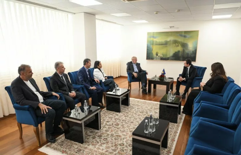 Kurti dhe Walker diskutojnë zhvillimet aktuale në Kosovë