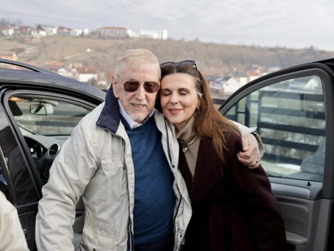 Çitaku takohet me ambasadorin Wollker, ndan momente historike