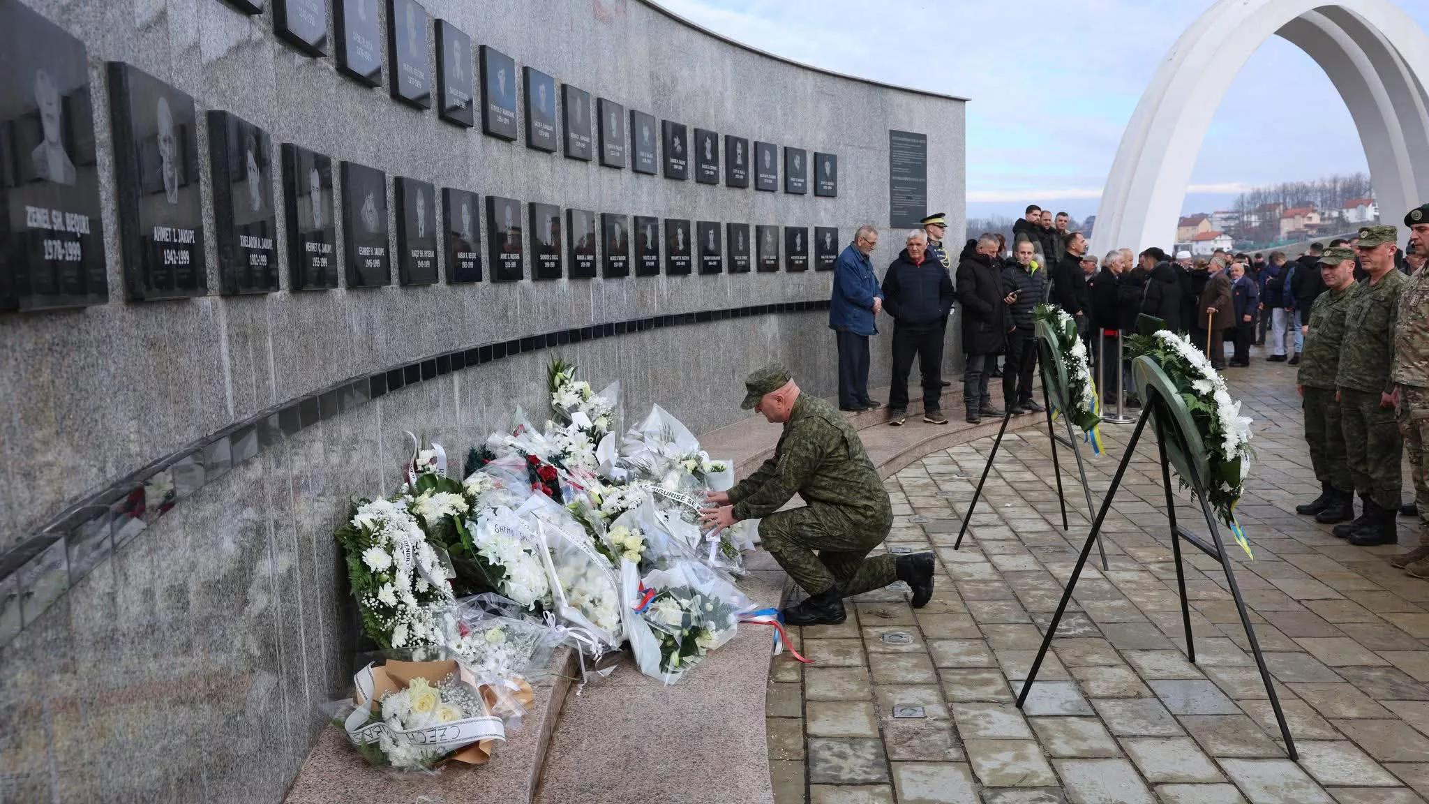 Maqedonci: Drejtësia për Reçakun mbetet e rëndësishme