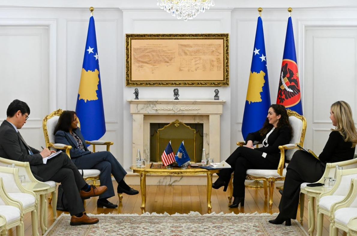 Osmani mirëpret Prattipatin, pranon urimet e Trump për Vitin e Ri