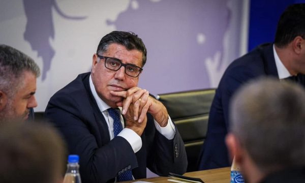 Përvoja e kaluar pengon bashkëpunimin e ri me VV-në dhe PDK-në