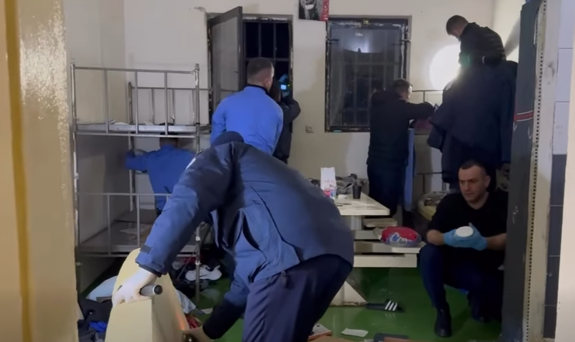 Kontroll i detajuar në burgun e Dubravës: Pamje nga vendi