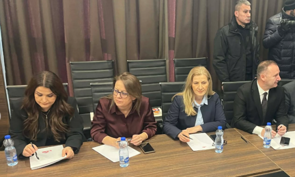 Bajrami kërkon dorëheqjen e Abdixhikut nga posti i tij