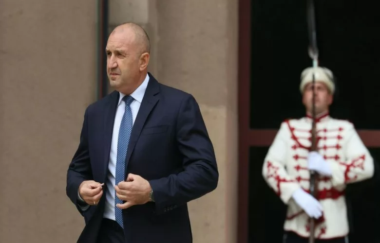Presidenti i Bullgarisë, Rumen Radev, dorëhiqet nga posti