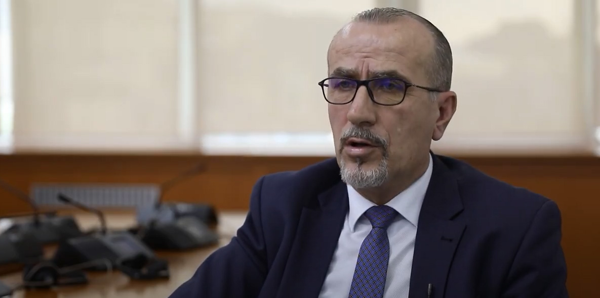 Bekim Haxhiu: Rinumërimi nuk zgjidh metodat staliniste