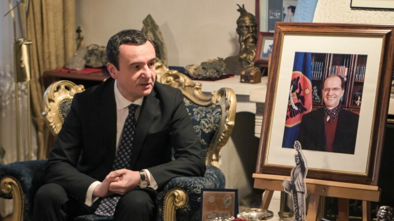 Kurti Nderon Rugovën në 20-Vjetorin e Vdekjes: Figurë Historike