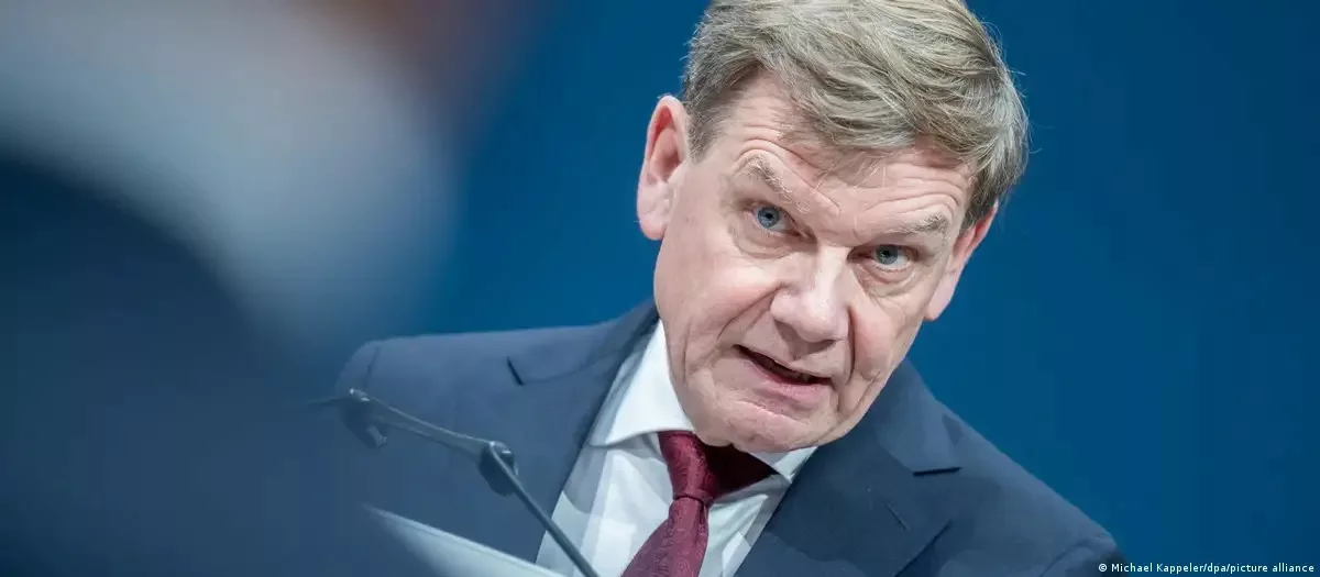 Qeveria Gjermane Analizon Propozimin e Paqes të Trump