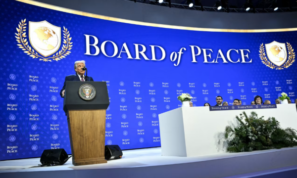 Trump Diskuton Përfaqësimin e Kufizuar në Ceremoninë e Paqes