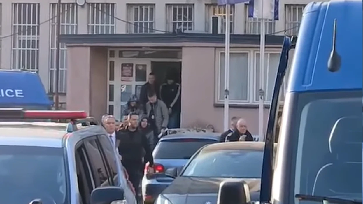 Prokuroria e Prizrenit ndalon 109 persona për votime të dyshimta