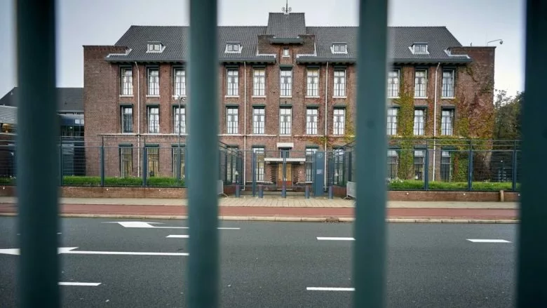 Ligjëratat e Speciales: Fokus në Informacion, Jo Politikë