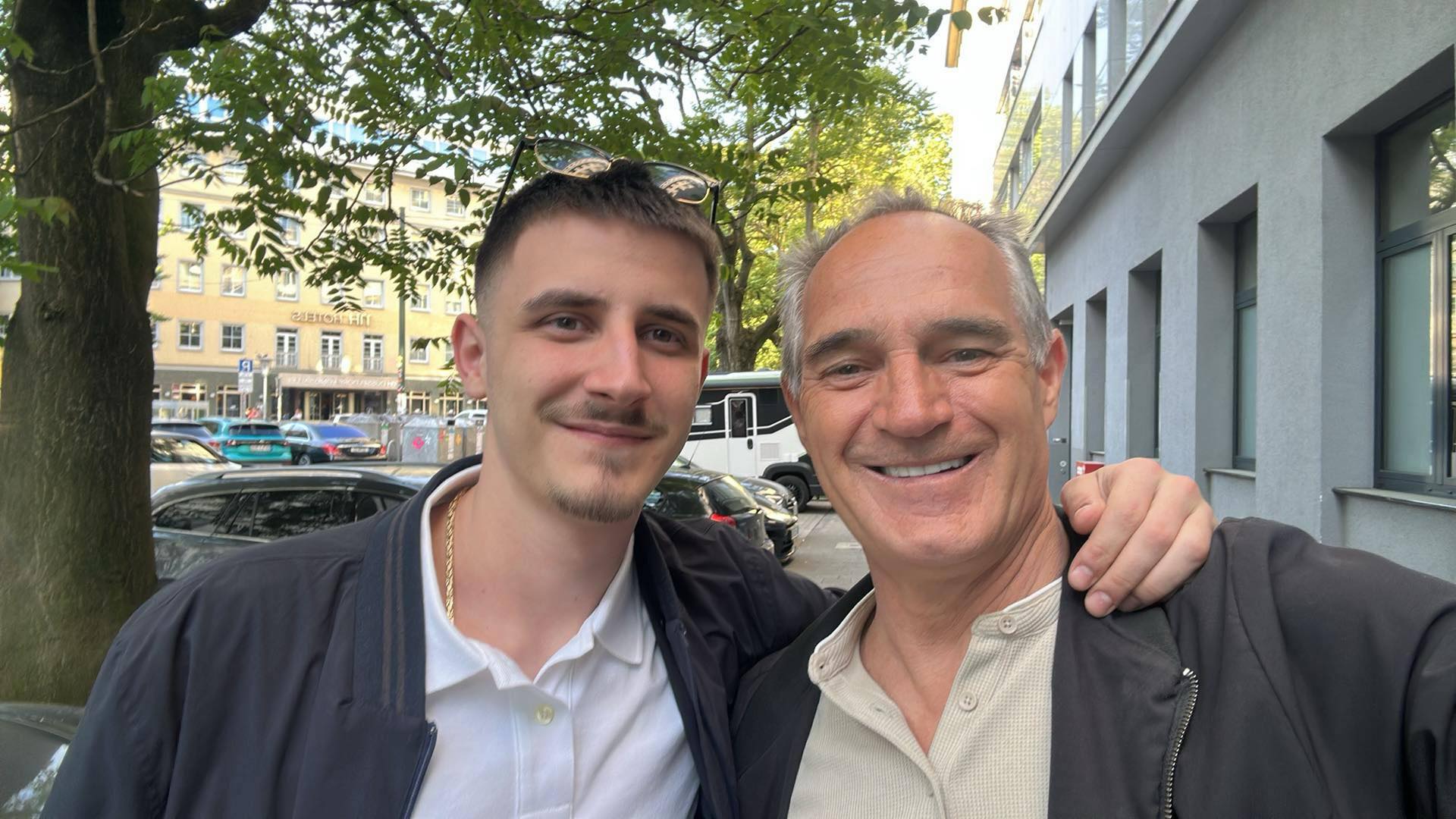 Telefonat e intervistuarve nga Policia janë sekuestruar