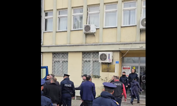 Dyshime për manipulim votash në Prizren, 23 të arrestuar në paraburgim