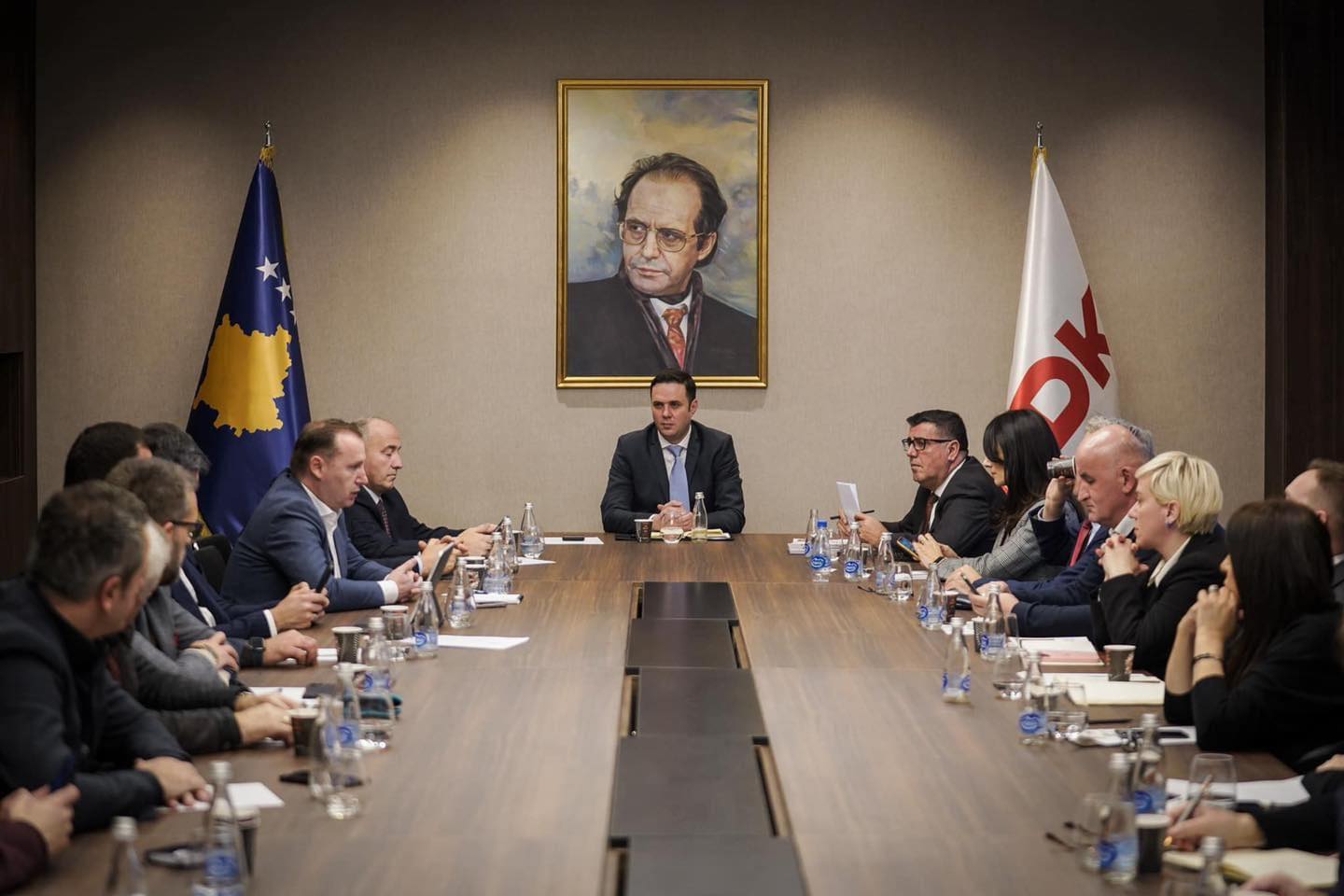 Abdixhiku fton delegatët për Kuvendin e LDK-së të shtunën