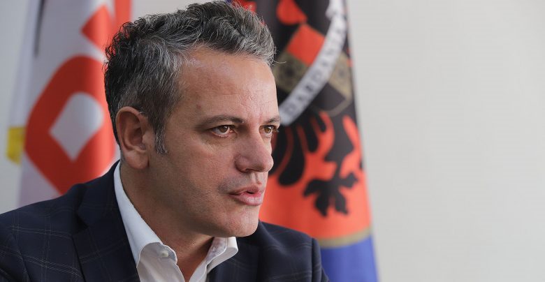 Arben Gashi Diskuton Mbështetjen për Abdixhikun apo Hotin