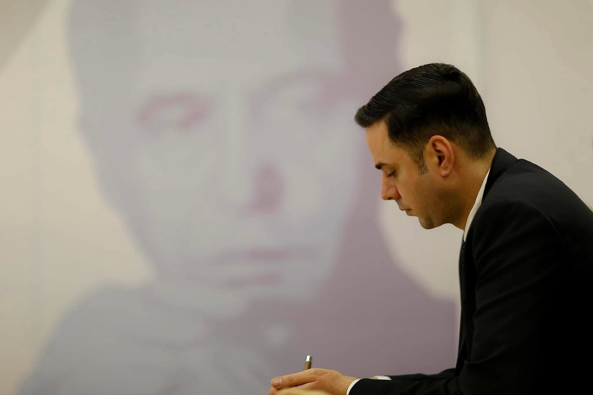 Abdixhiku citon Rugovën pas intervistës së Avdullah Hotit