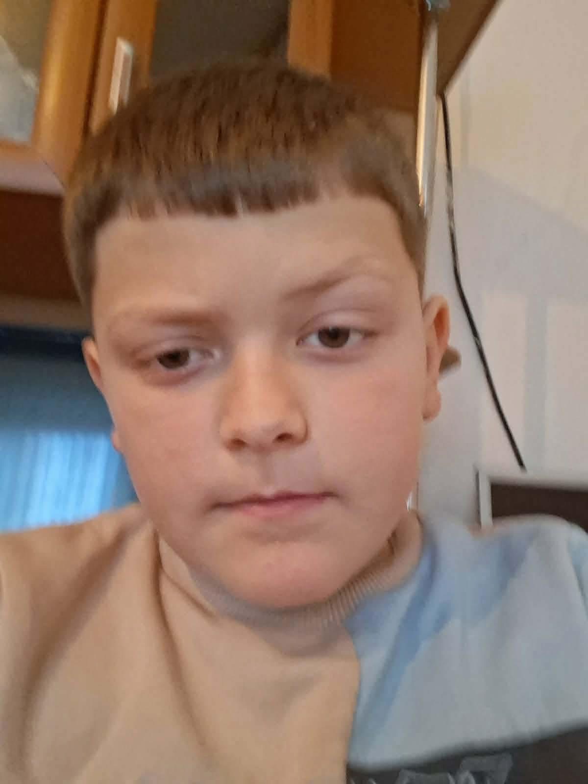 Fëmija zhduket pas shkolle në Gadime, kërkohet ndihmë për gjetje