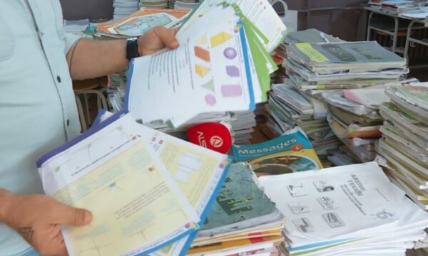 MASHTI vendos të rishikojë kurrikulat për klasat 1-9