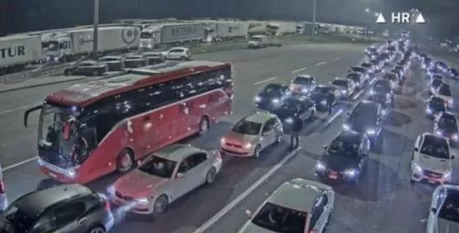 Dy të arrestuar për kalim të paligjshëm të kufirit në Leposaviq