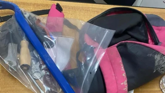 Pesë të arrestuar për tentativë vjedhjeje në argjendari në Kaçanik