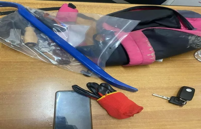 Pesë të ndaluar në Kosovë për tentativë vjedhjeje në argjendari