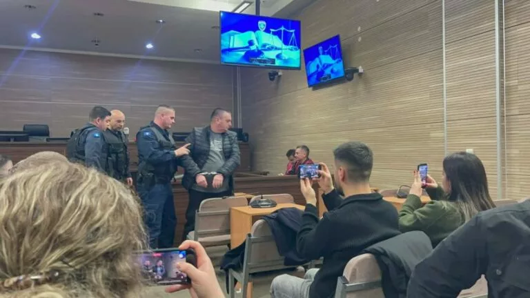 Alidemaj merr 13 vite burg për krime lufte kundër njerëzimit