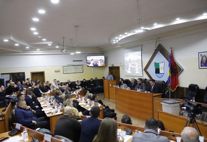 LDK dhe Guxo përfundojnë bashkëpunimin në Mitrovicë